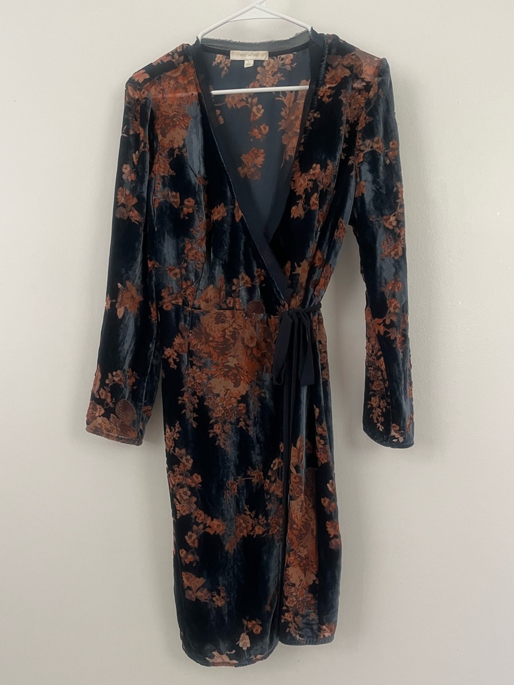 Long-Sleeve Velvet Floral Wrap Dress in Black and Rust